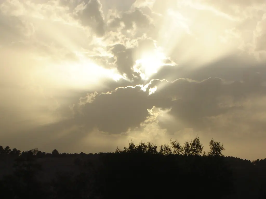 sun_behind_clouds